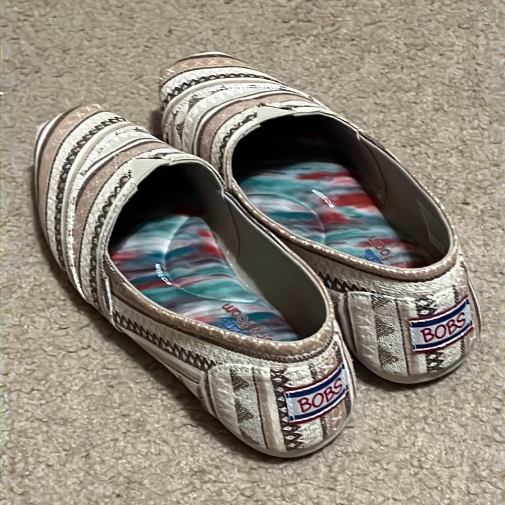 Tom’s size 8.  Worn once